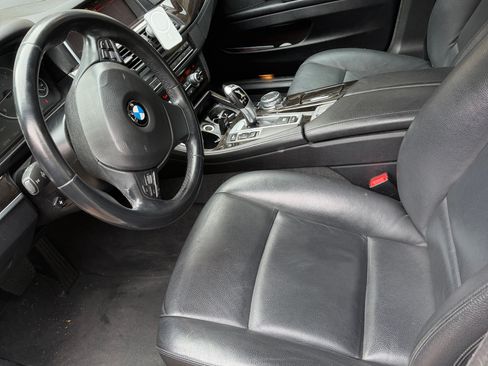 Used 2015 BMW 528i Sedan image 16