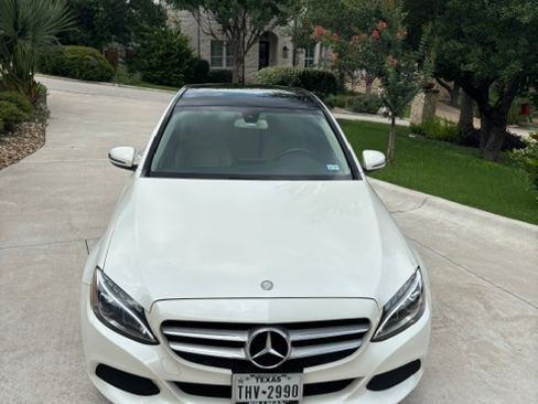 Used 2017 Mercedes-Benz C 300 4MATIC Sedan image 2