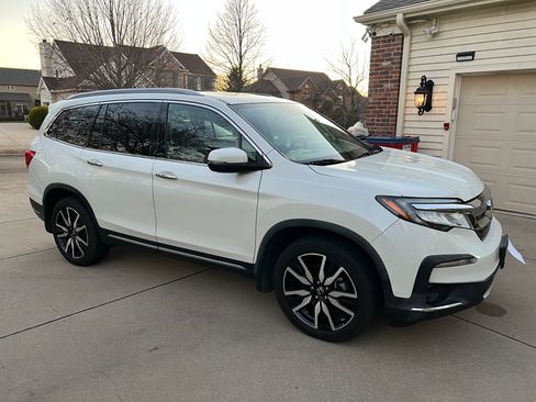 Used 2019 Honda Pilot Touring image 5