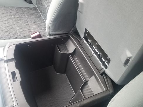 Used 2018 RAM 3500 SLT w/ Luxury Group image 23