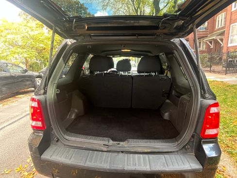 Used 2010 Ford Escape XLT image 14