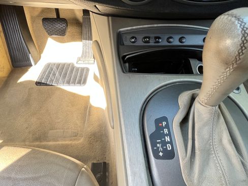 Used 2004 BMW Z4 2.5i image 14