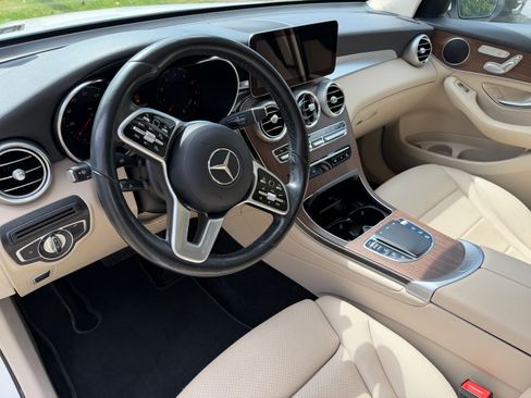 Used 2022 Mercedes-Benz GLC 300 4MATIC image 8