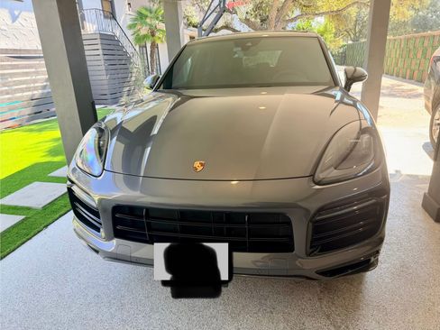 Used 2021 Porsche Cayenne GTS image 6