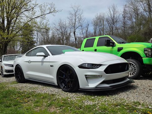 Used 2018 Ford Mustang GT w/ GT Performance Package image 2