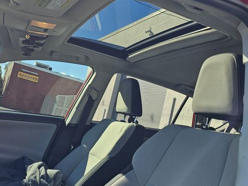 Used 2016 Toyota RAV4 XLE image 15