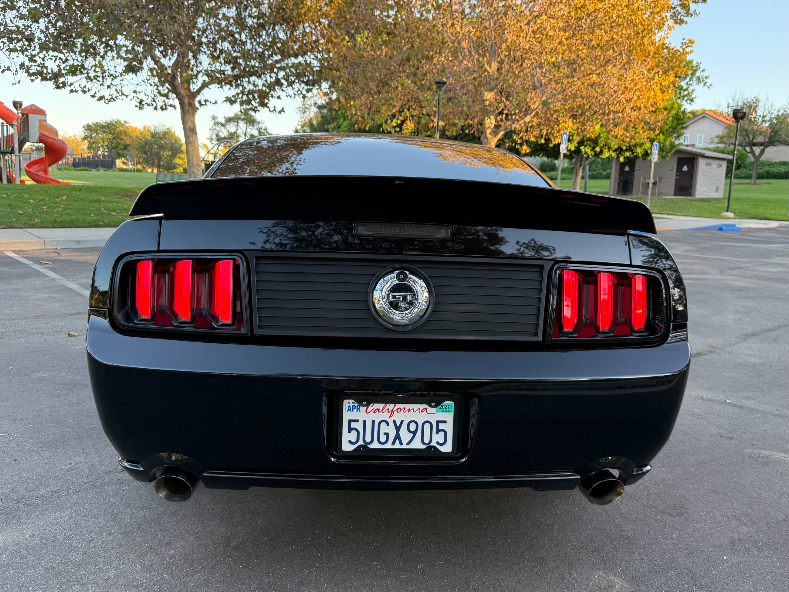 Used 2006 Ford Mustang GT Premium RWD image 11