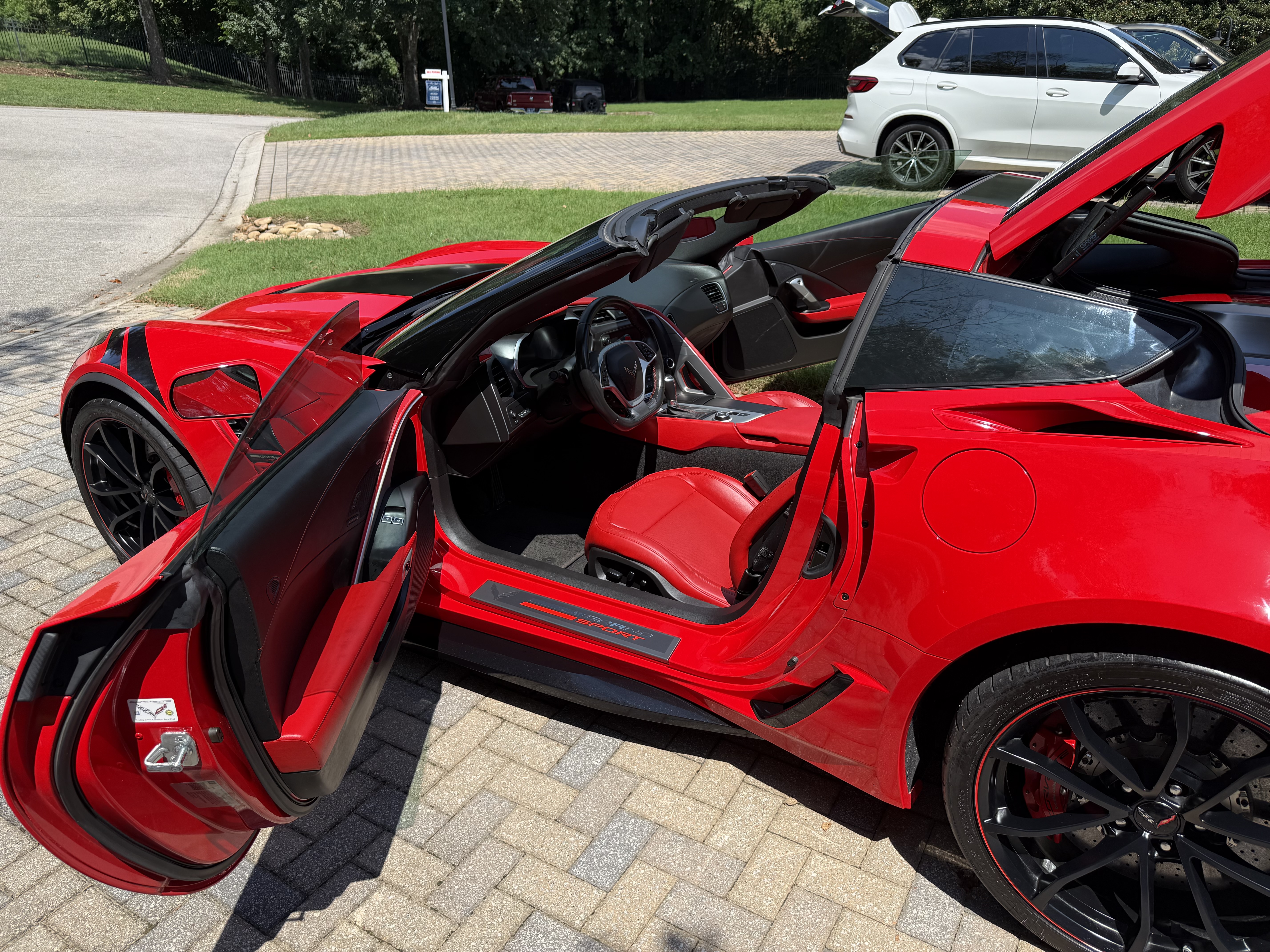 Used 2019 Chevrolet Corvette Grand Sport w/ Z07 Performance Package RWD image 22