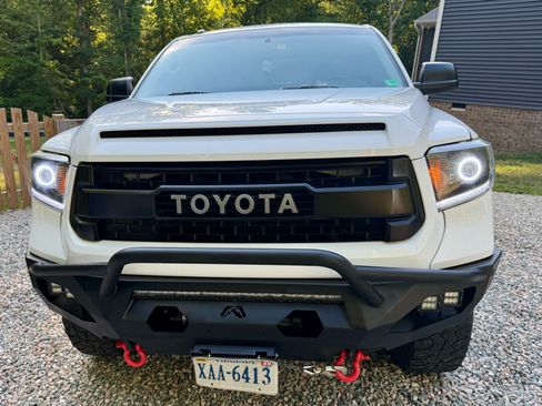 Used 2014 Toyota Tundra SR5 w/ TRD Off Road Package AWD/4WD image 14