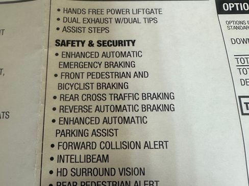 Used 2025 GMC Yukon XL Denali image 13