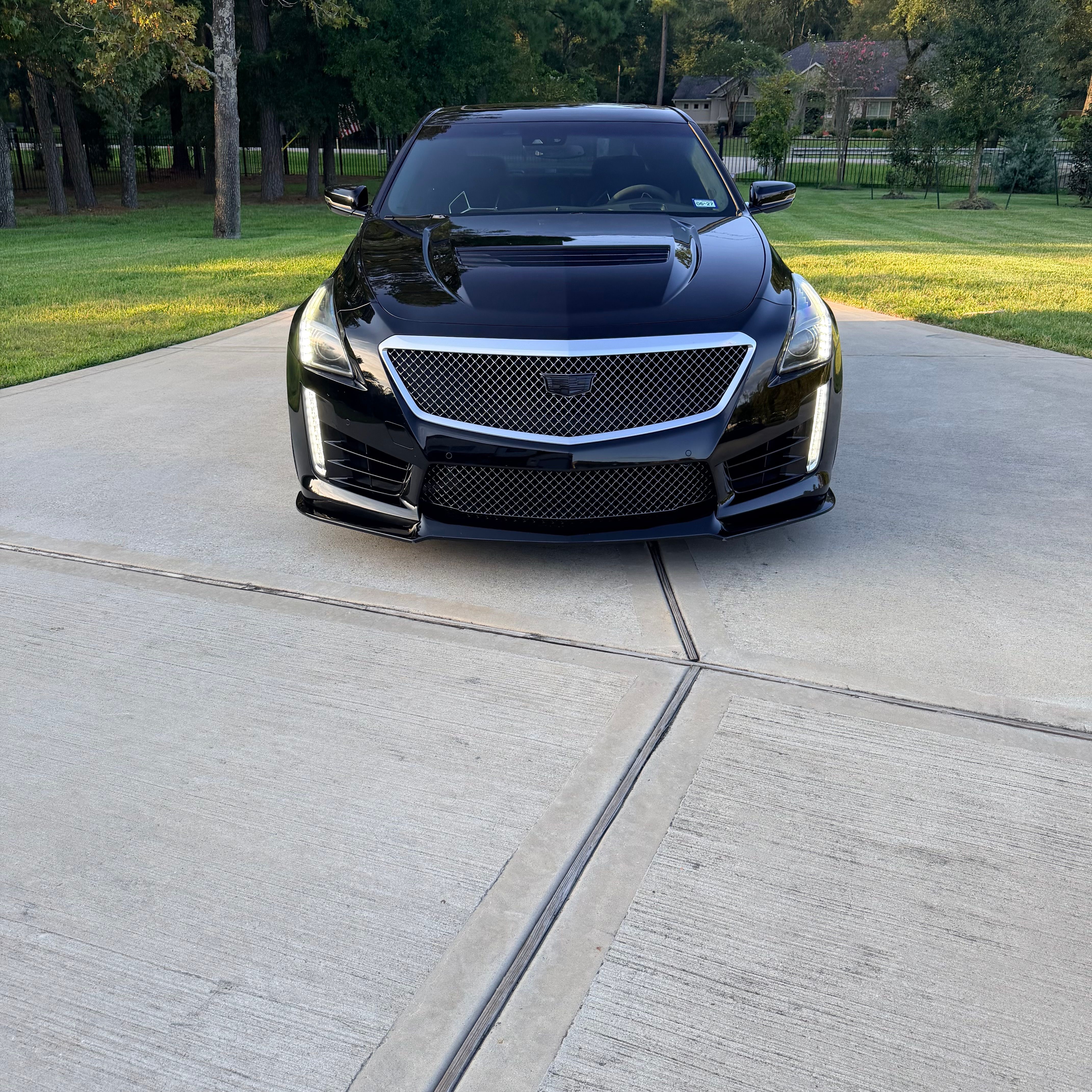 Used 2016 Cadillac CTS V w/ Luxury Package RWD image 4