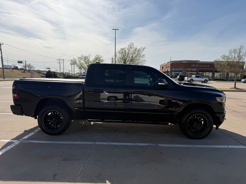 Used 2020 RAM 1500 Limited w/ Black Appearance Package image 17