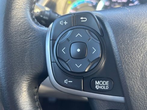 Used 2014 Toyota Camry XLE image 15