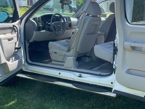 Used 2012 Chevrolet Silverado 1500 LT w/ All-Star Edition RWD image 4