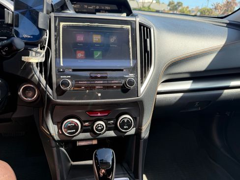 Used 2018 Subaru Crosstrek 2.0i Limited image 9