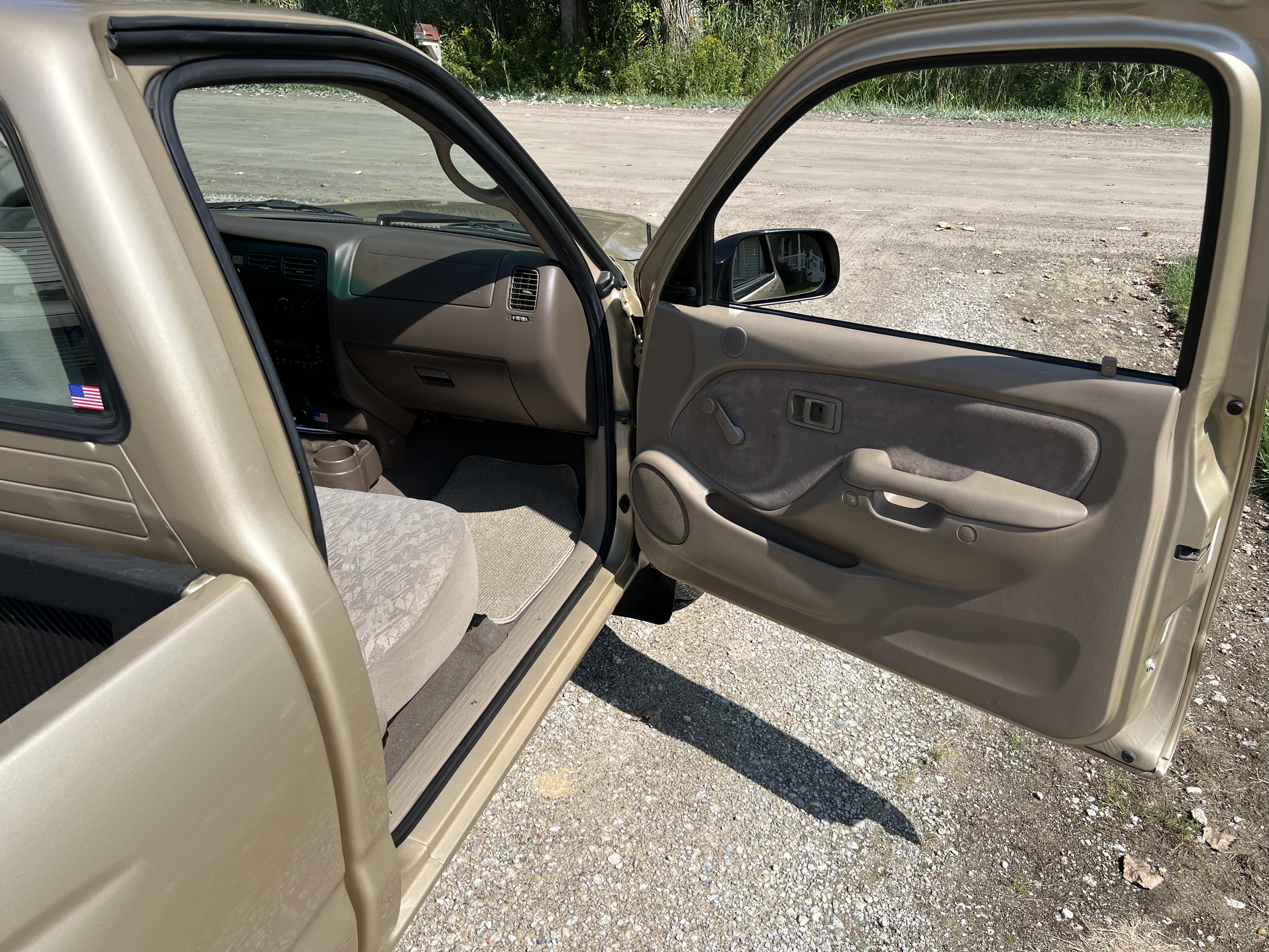 Used 2002 Toyota Tacoma 2WD Regular Cab w/ Enhancement Pkg image 18