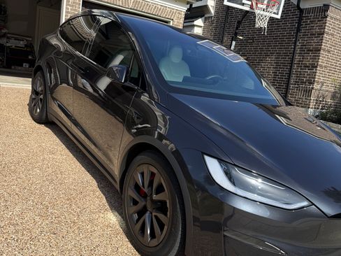 Used 2025 Tesla Model X Plaid AWD/4WD image 6