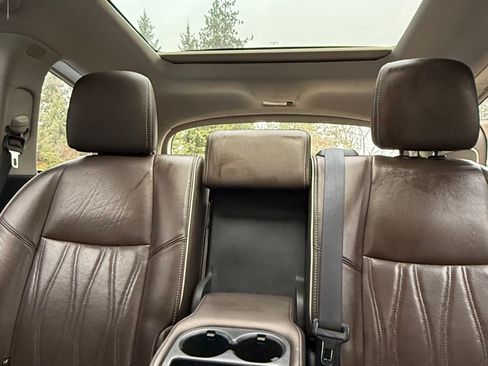 Used 2017 INFINITI QX60 Luxe w/ Deluxe Technology Package image 9