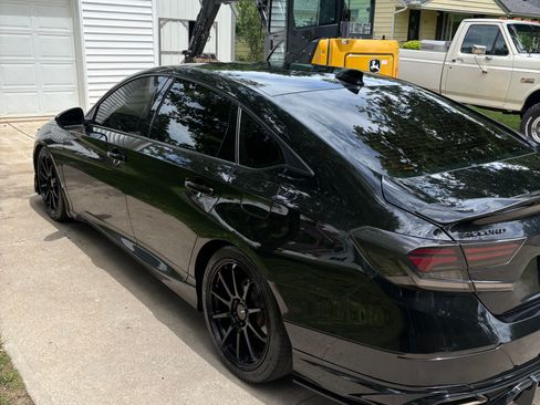Used 2020 Honda Accord Sport image 4