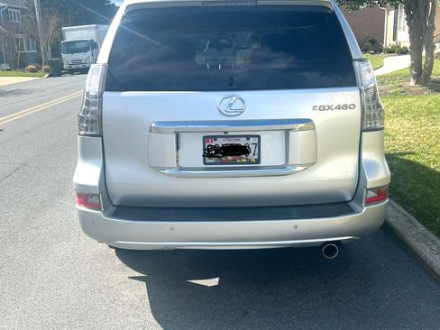 Used 2017 Lexus GX 460 Luxury AWD/4WD image 5