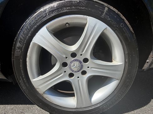 Used 2014 Mercedes-Benz E 350 E 350 4MATIC Sedan 4D image 22