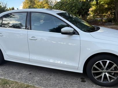 Used 2017 Volkswagen Jetta SE
