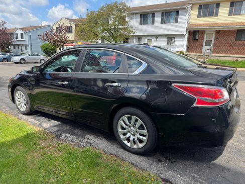 Used 2015 Nissan Altima 2.5 S w/ Power Driver Seat Package FWD image 6