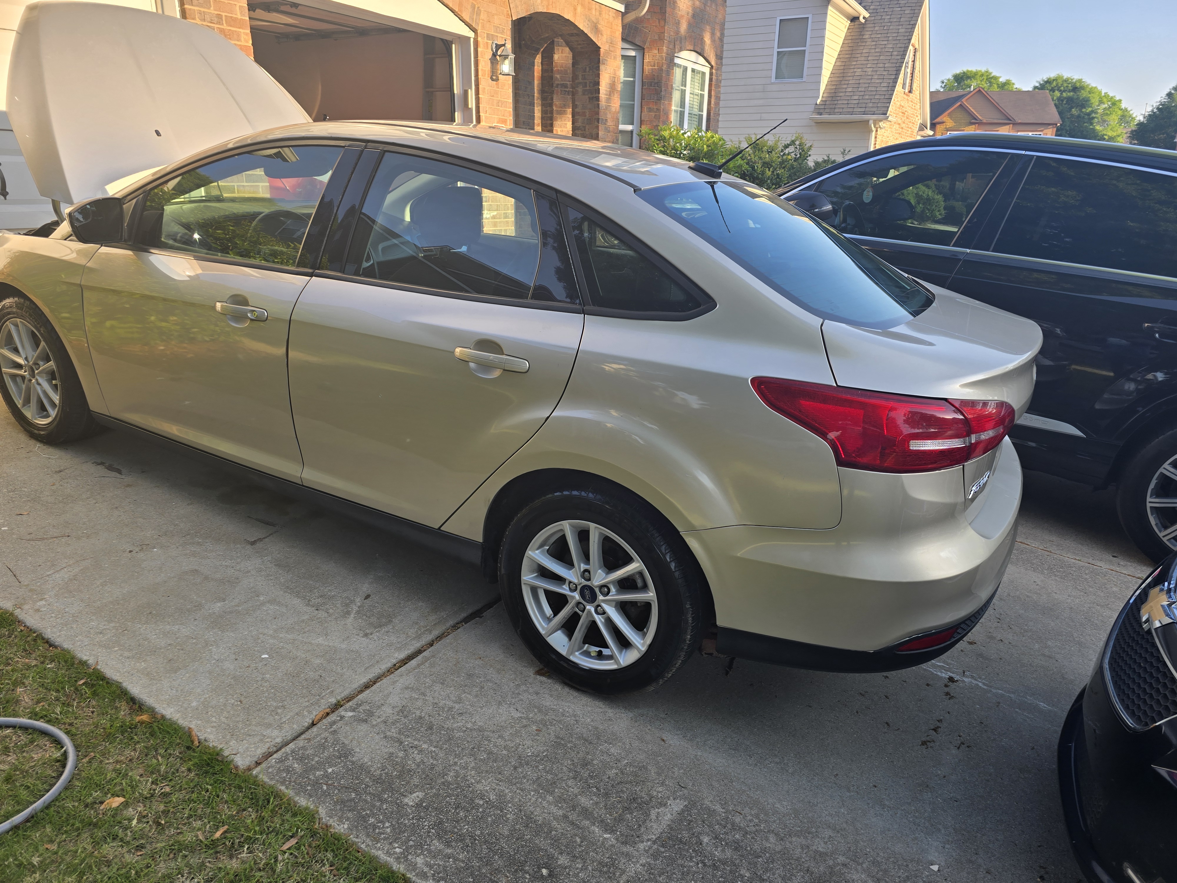 Used 2018 Ford Focus SE FWD image 6