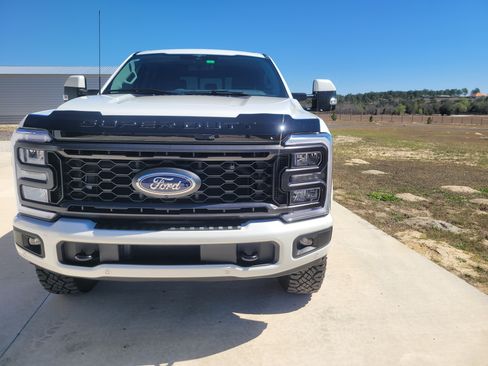 Used 2023 Ford F250 Lariat w/ Lariat Ultimate Package image 5