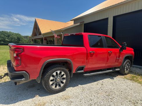 Used 2024 Chevrolet Silverado 2500 Custom w/ Custom Value Package AWD/4WD image 4