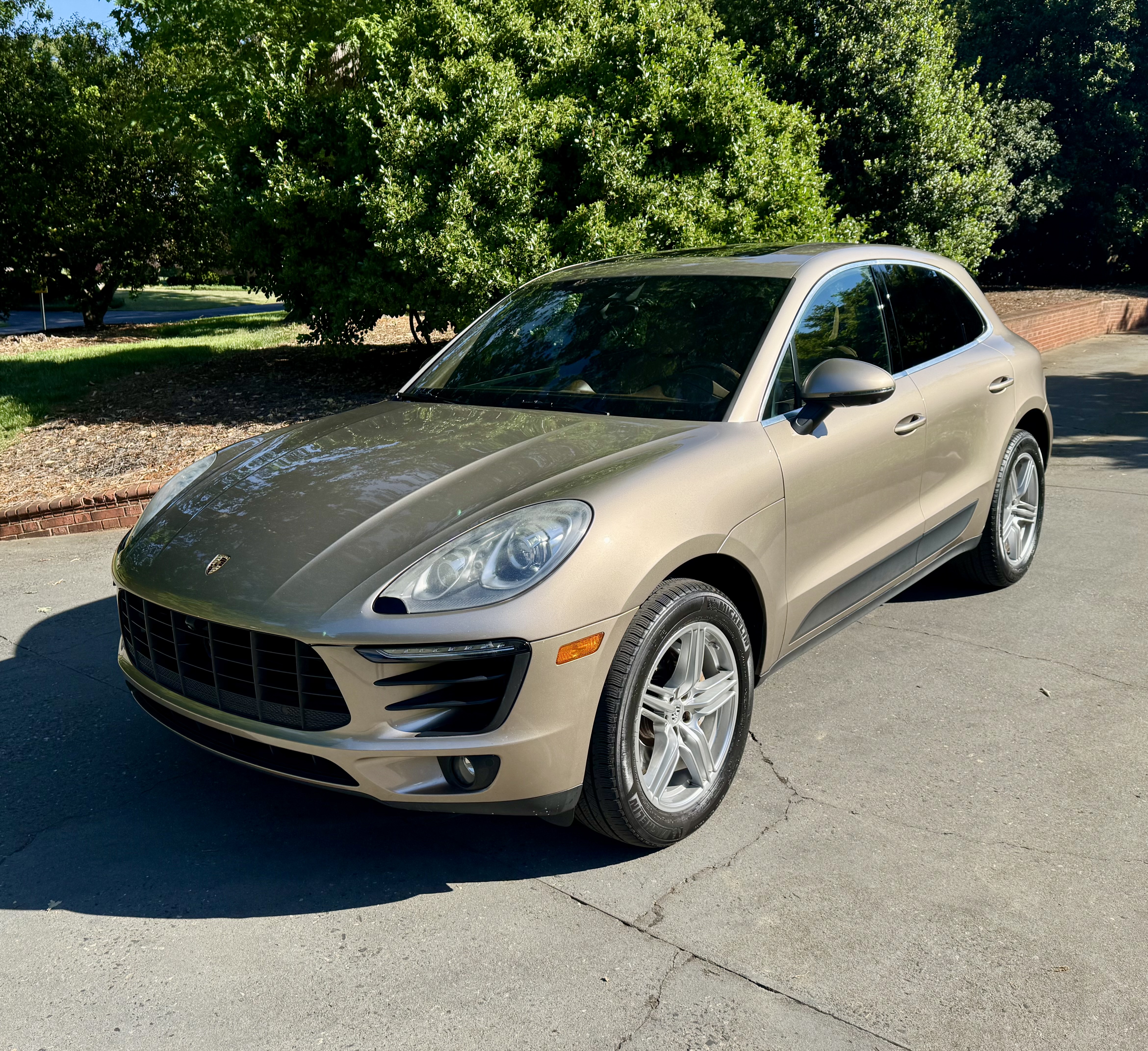 Used 2016 Porsche Macan S AWD/4WD image 1