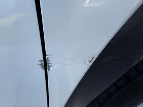 Used 2015 Toyota Highlander XLE image 15