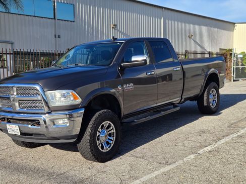 Used 2014 RAM 3500 Laramie image 4