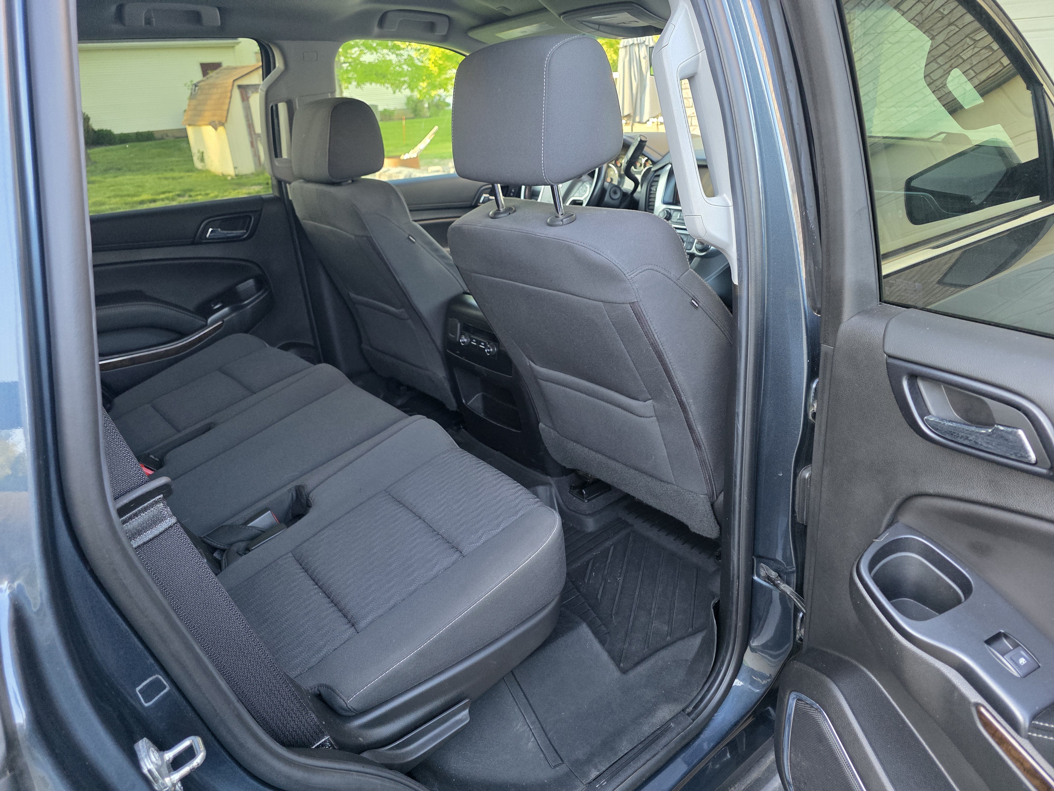 Used 2019 Chevrolet Tahoe LS AWD/4WD image 11
