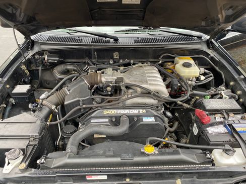 Used 2002 Toyota 4Runner SR5 image 18