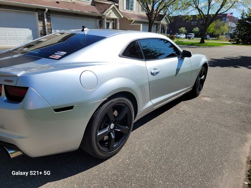 Used 2010 Chevrolet Camaro SS w/ RS Package image 2