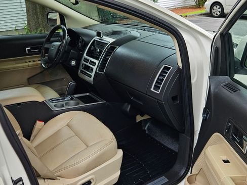 Used 2008 Ford Edge Limited image 9