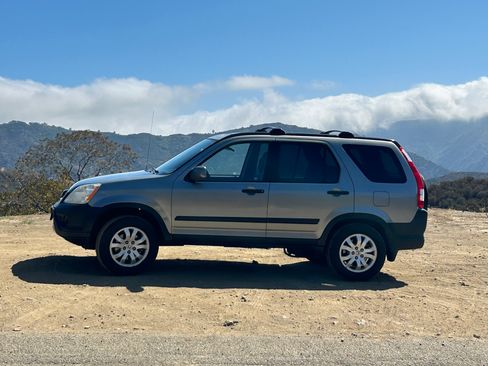 Used 2005 Honda CR-V EX image 1