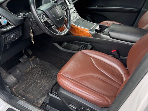 Used 2019 Lincoln Nautilus Reserve AWD/4WD image 5