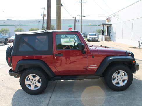 Used 2013 Jeep Wrangler Sport image 17