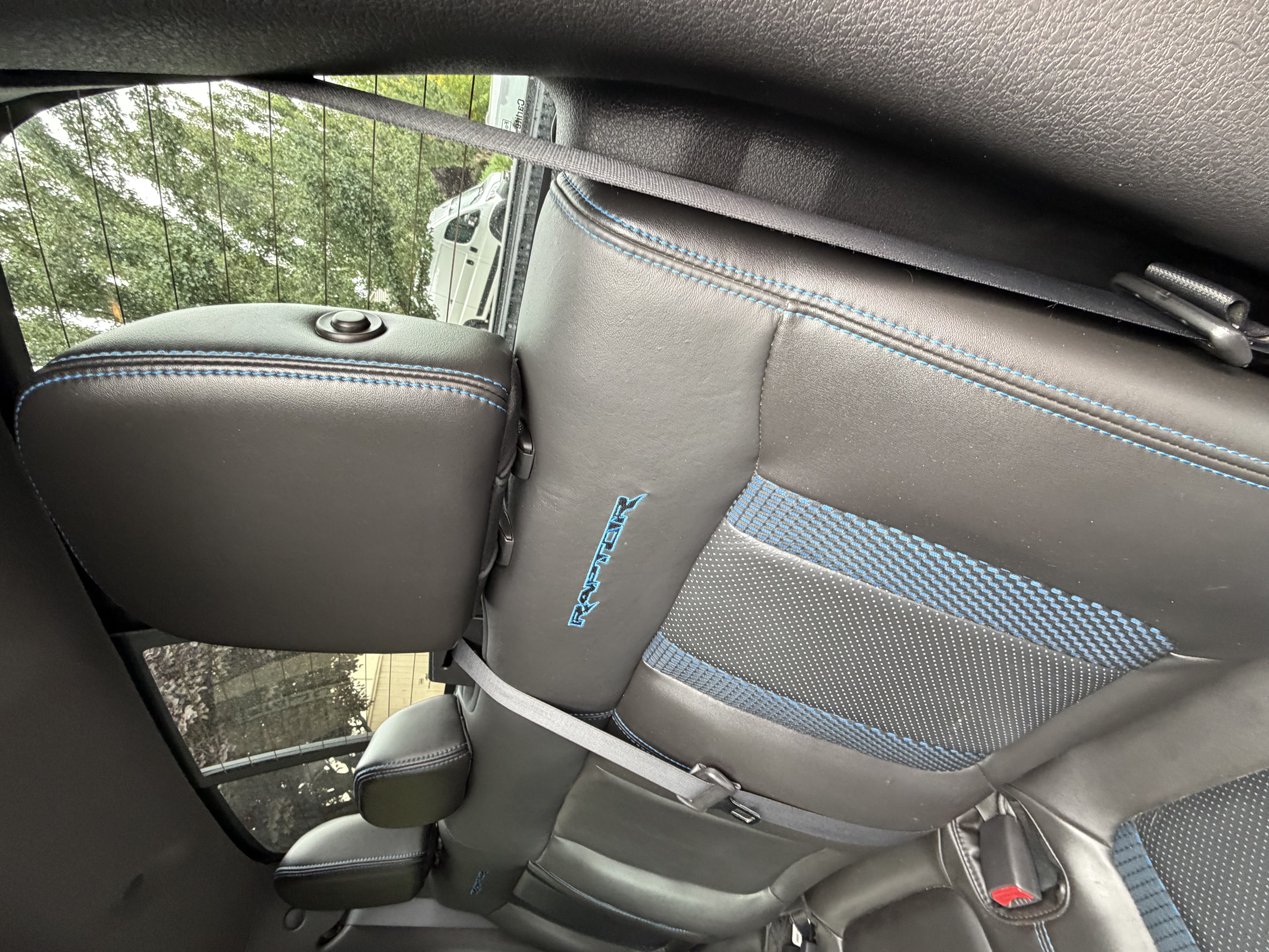 Used 2013 Ford F150 Raptor w/ Luxury Equipment Group AWD/4WD image 18
