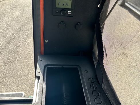 Used 2021 Toyota Tacoma TRD Off-Road w/ TRD Premium Off Road Package image 39