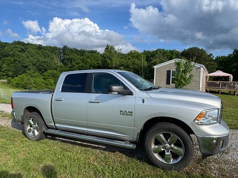 Used 2018 RAM 1500 Big Horn AWD/4WD image 4