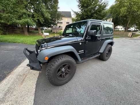 Used 2016 Jeep Wrangler Sport w/ Quick Order Package 23S AWD/4WD image 8