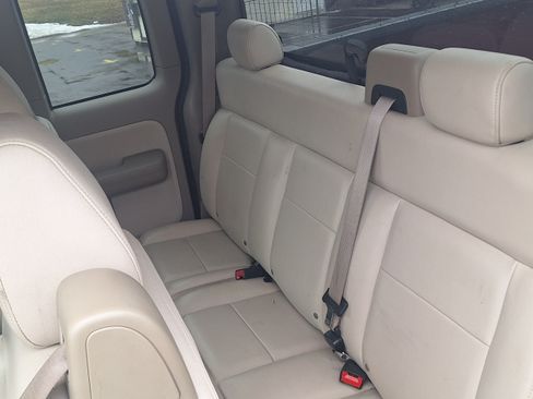 Used 2004 Ford F150 Lariat image 5