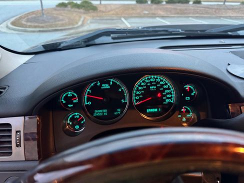 Used 2013 GMC Sierra 2500 Denali w/ Suspension Package, Off-Road image 10