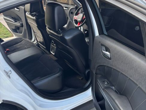 Used 2016 Dodge Charger R/T image 11