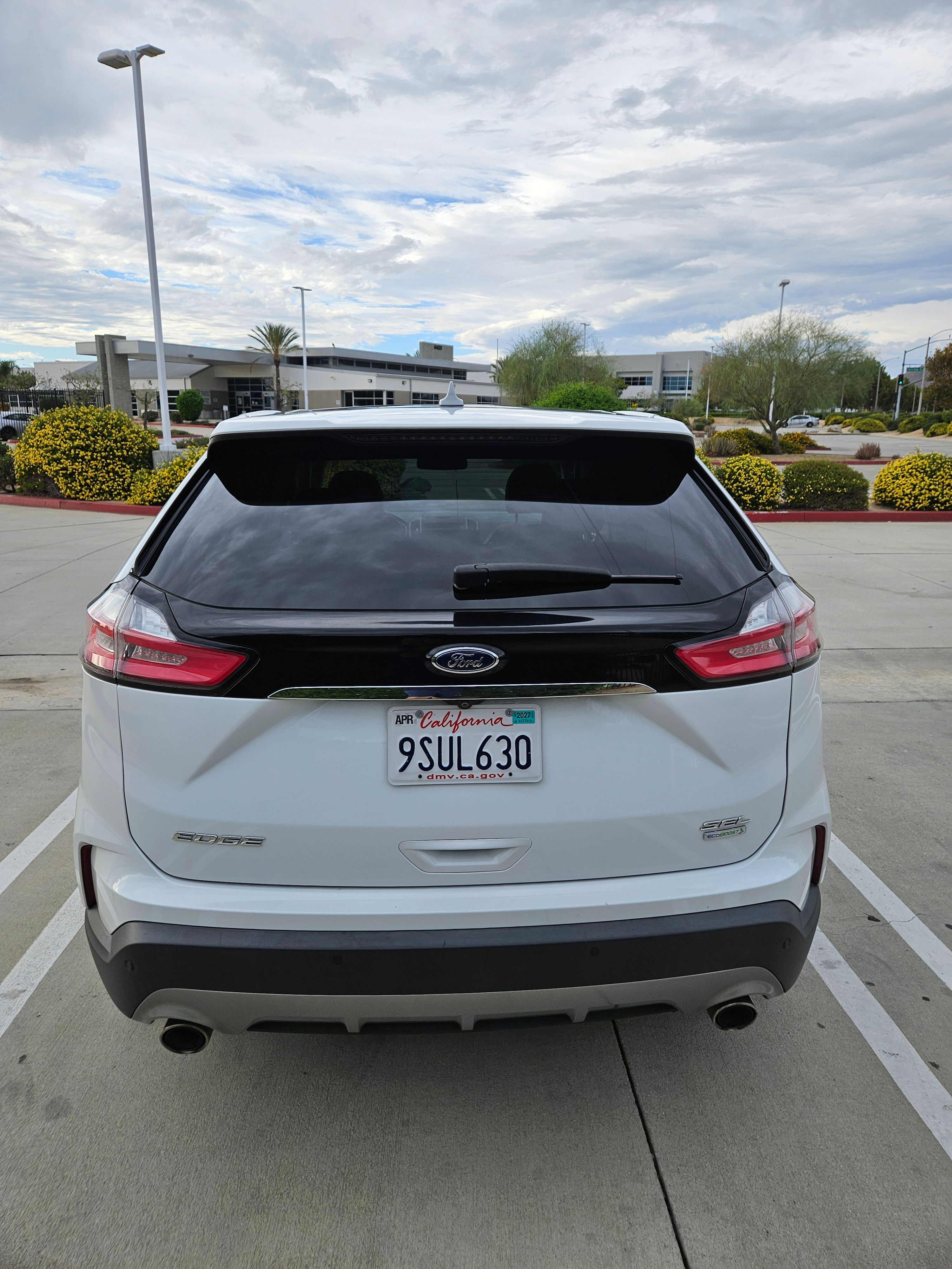 Used 2019 Ford Edge SEL w/ Equipment Group 201A FWD image 6