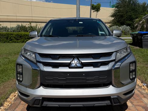 Used 2020 Mitsubishi Outlander Sport SE AWD/4WD image 2