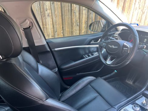 Used 2020 Genesis G70 2.0T AWD/4WD image 21